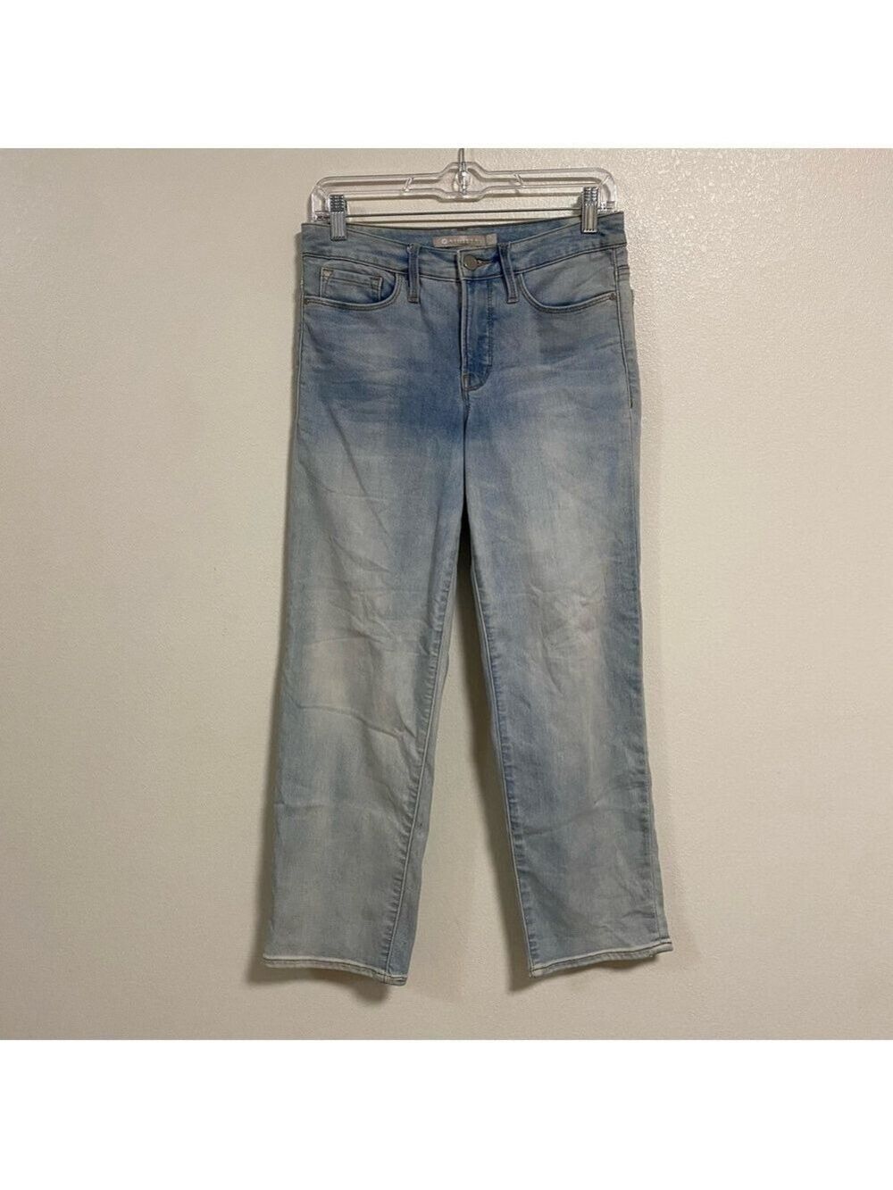 Athleta Jeans Women’s Size 4 Light Blue Straight leg Denim Jeans